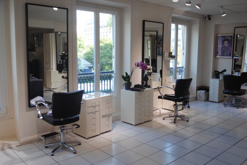 salon-coiffure-VARAGES-min_floor-home-office-property-living-room-room-781228-pxhere.com